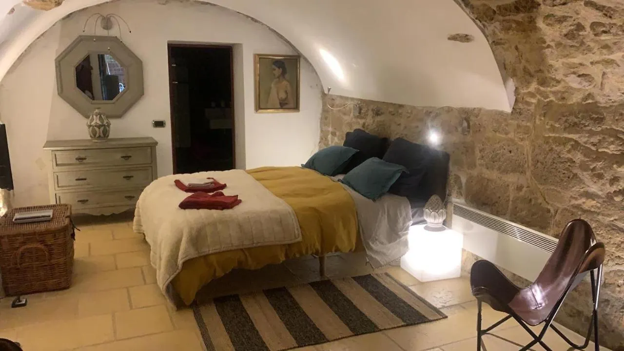 La Villageoise, Chambre Troglodyte Pitoresque Au Coeur Du Village Rognes Francia