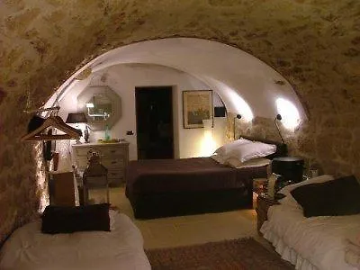 La Villageoise, Chambre Troglodyte Pitoresque Au Coeur Du Village Rognes