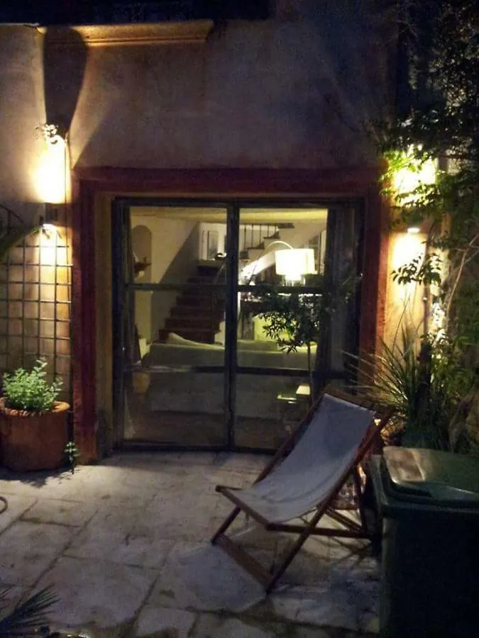 La Villageoise, Chambre Troglodyte Pitoresque Au Coeur Du Village Rognes Francia